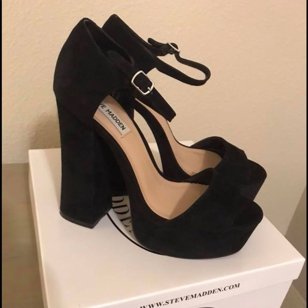 Black Steve Madden chunky heel Size 9